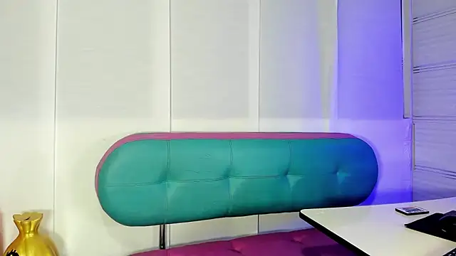 Sue blue online show from 5, 3, 2026