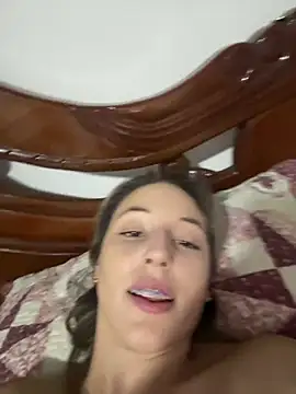 Snapshot of lriana_miller chatting on 16, 4, 2026 lriana miller online show from 16, 4, 2026