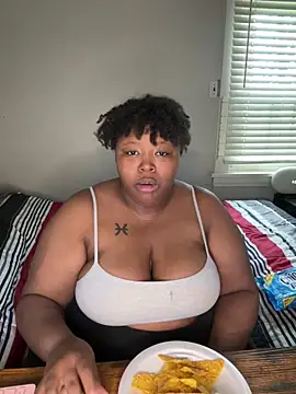 Snapshot of Chocolatebunnyxx96 chatting on 1, 5, 2026 Chocolatebunnyxx96 online show from 1, 5, 2026