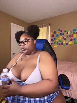 Snapshot of Chocolatebunnyxx96 chatting on 31, 5, 2026 Chocolatebunnyxx96 online show from 31, 5, 2026