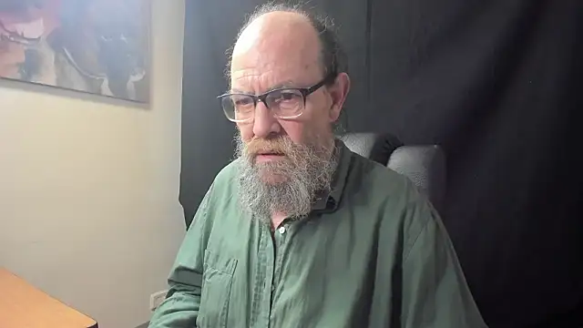 Uncle Hottie online show from 2, 2, 2026