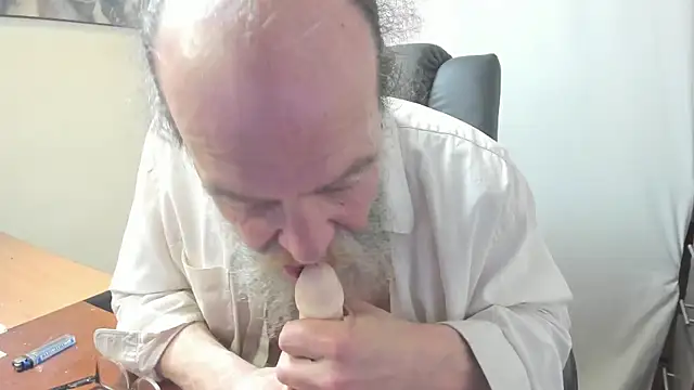 Uncle Hottie online show from 1, 3, 2026