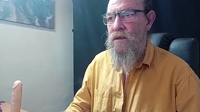 Uncle Hottie online show from 9, 4, 2026