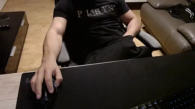 Snapshot of sensualman90 chatting on 10, 1, 2026 sensualman90 online show from 10, 1, 2026