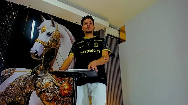 Snapshot of Lucas_hot_20 chatting on 4, 3, 2026 Lucas hot 20 online show from 4, 3, 2026