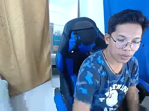 Snapshot of holly_oreo chatting on 31, 7, 2026 holly oreo online show from 31, 7, 2026