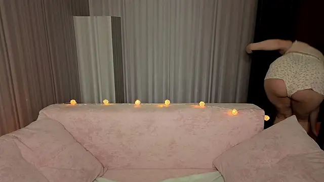 MilkyPop  online show from 22, 3, 2026