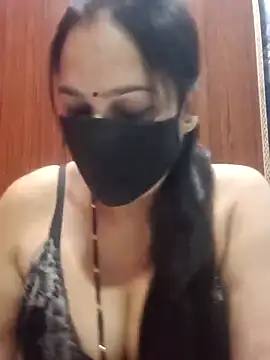 Snapshot of 01Roshani chatting on 24, 3, 2026 01Roshani online show from 24, 3, 2026