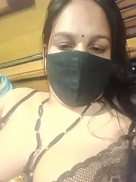 Snapshot of 01Roshani chatting on 9, 6, 2026 01Roshani online show from 9, 6, 2026