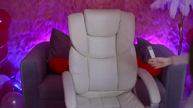 AlexaFleur online show from 15, 2, 2026