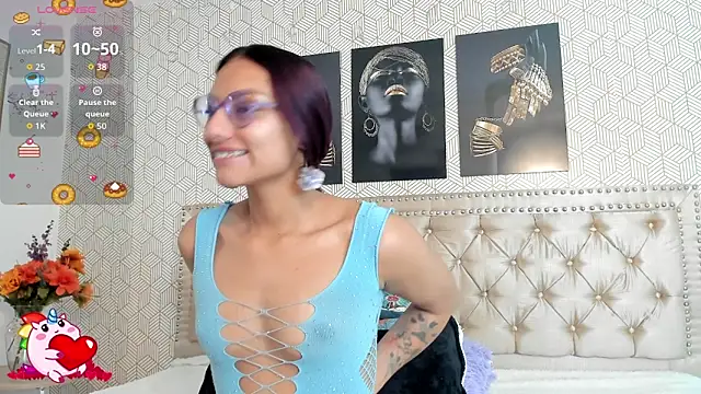 Snapshot of MeganRosseX chatting on 17, 1, 2026 MeganRosseX online show from 17, 1, 2026