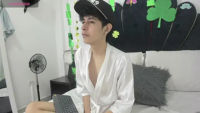 julian xx online show from 4, 3, 2026