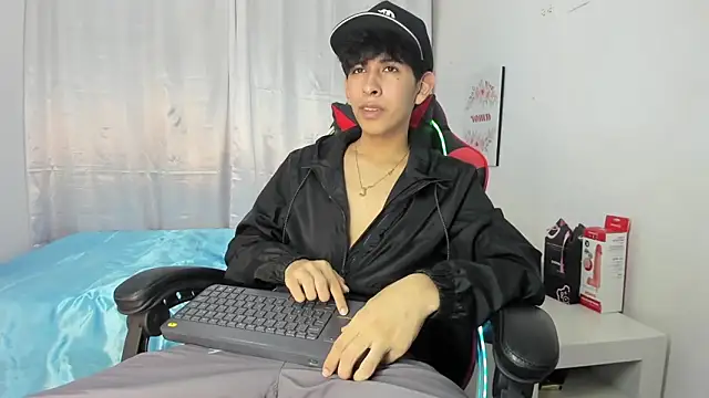 julian xx online show from 1, 5, 2026