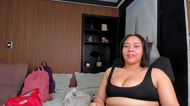 ThaliaBrookss  online show from 24, 2, 2026