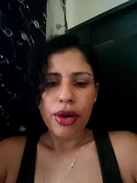 Snapshot of Lyra_XOX chatting on 6, 1, 2026 Lyra XOX online show from 6, 1, 2026