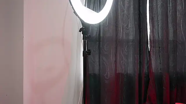 Snapshot of zoe_westxx chatting on 6, 1, 2026 zoe westxx online show from 6, 1, 2026