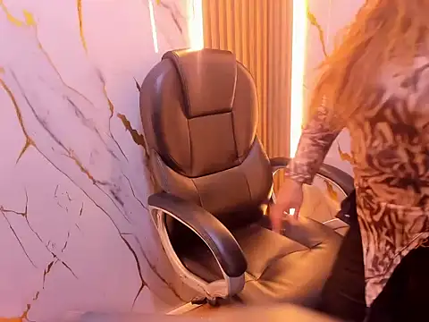 Snapshot of Meriland_HH chatting on 11, 4, 2026 Meriland HH online show from 11, 4, 2026