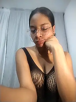 KATALINA SANTANA  online show from 10, 4, 2026