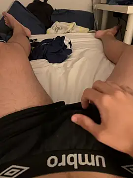 Snapshot of luzudn chatting on 5, 4, 2026 luzudn online show from 5, 4, 2026