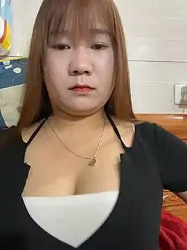 Snapshot of Liness101 chatting on 28, 3, 2026 Liness101 online show from 28, 3, 2026