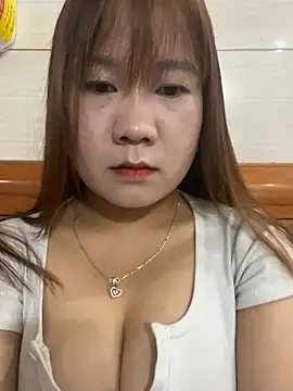 Snapshot of Liness101 chatting on 7, 4, 2026 Liness101 online show from 7, 4, 2026