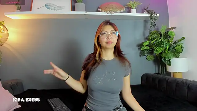 Kira Exe  online show from 18, 6, 2026