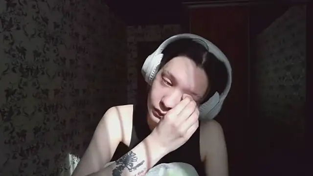 LxayBloom online show from 16, 3, 2026