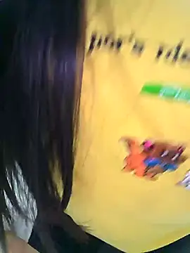 Snapshot of moon_baby99 chatting on 6, 4, 2026 moon baby99 online show from 6, 4, 2026