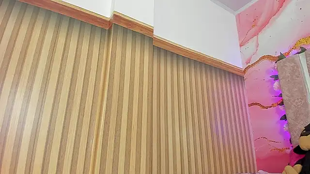 emily velvet   online show from 9, 2, 2026