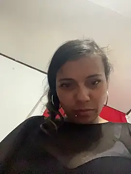 Snapshot of cinthia2011 chatting on 8, 1, 2026 cinthia2011 online show from 8, 1, 2026