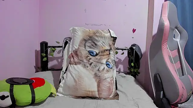 Snapshot of Elfi_3 chatting on 8, 1, 2026 Elfi 3 online show from 8, 1, 2026