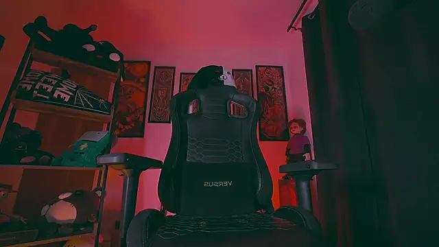 Snapshot of Olliver___y chatting on 13, 3, 2026 Olliver y online show from 13, 3, 2026