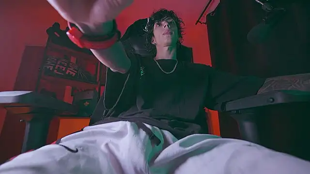 Snapshot of Olliver___y chatting on 31, 3, 2026 Olliver y online show from 31, 3, 2026