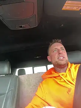WIDBIGWHITECOCK online show from 6, 5, 2026