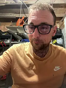 WIDBIGWHITECOCK online show from 11, 5, 2026