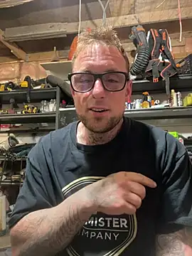 WIDBIGWHITECOCK online show from 16, 5, 2026