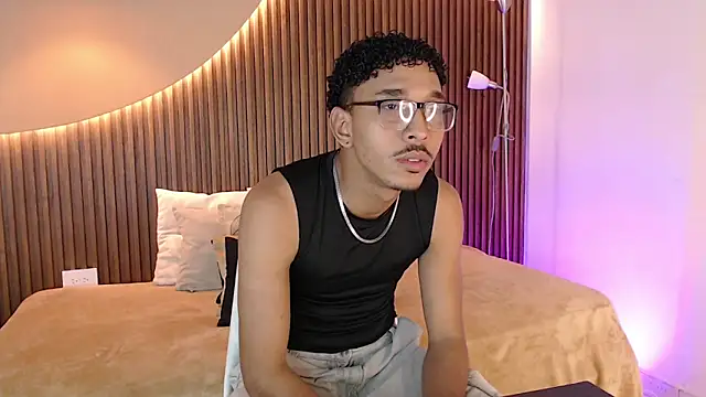 Julian Dark  online show from 4, 2, 2026