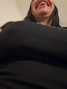 sweetxlayla online show from 10, 4, 2026