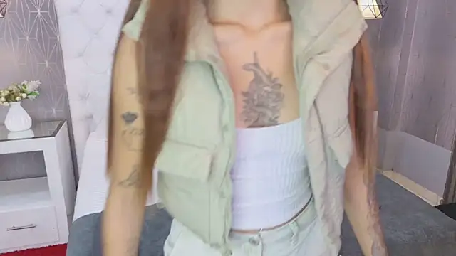 VioletFroost online show from 9, 4, 2026