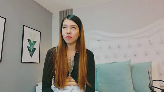 VioletFroost online show from 14, 4, 2026