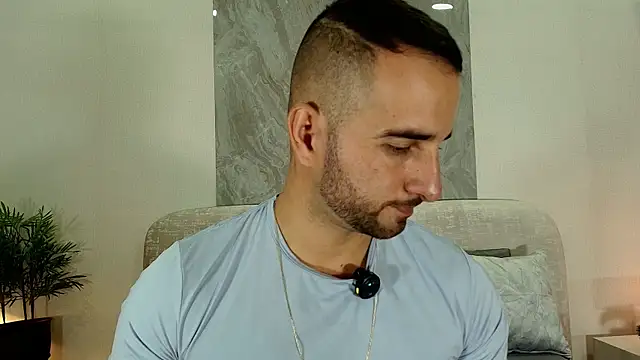 Snapshot of lorenzo_walker_1 chatting on 17, 7, 2026 lorenzo walker 1 online show from 17, 7, 2026