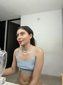 Stormi th online show from 8, 4, 2026