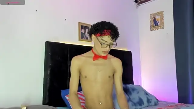 HotboyLyan online show from 4, 5, 2026