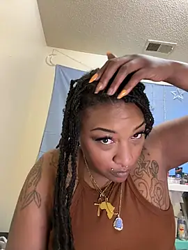 Snapshot of Egyptian_reign chatting on 15, 1, 2026 Egyptian reign online show from 15, 1, 2026