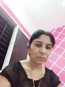 Hot ree85 online show from 20, 5, 2026