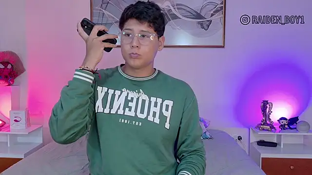 Snapshot of RaidenBoy11 chatting on 5, 1, 2026 RaidenBoy11 online show from 5, 1, 2026