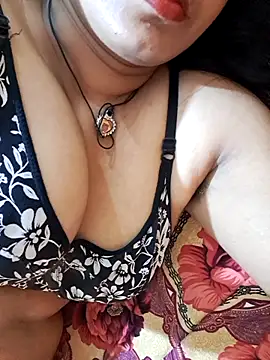 MILFybar online show from 28, 4, 2026