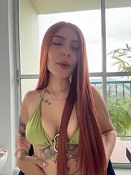 Snapshot of alesziarose_ chatting on 17, 3, 2026 alesziarose online show from 17, 3, 2026