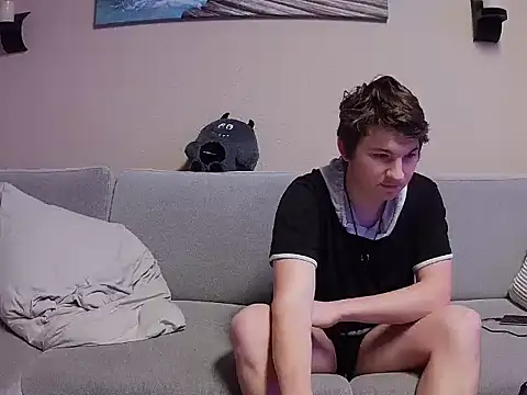 Snapshot of polishtwinkboy chatting on 6, 1, 2026 polishtwinkboy online show from 6, 1, 2026