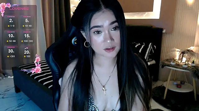 Snapshot of simplykhate chatting on 4, 6, 2026 simplykhate online show from 4, 6, 2026